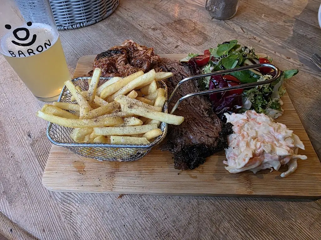 Ollie Morris_The Blind Fiddler_Buntingford_review