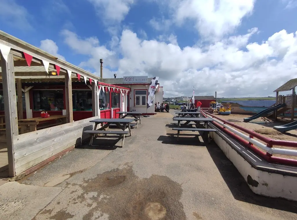 Elizabeth Baker_Rosies Kitchen And Starboard Wood Fired Bistro_Bude_review