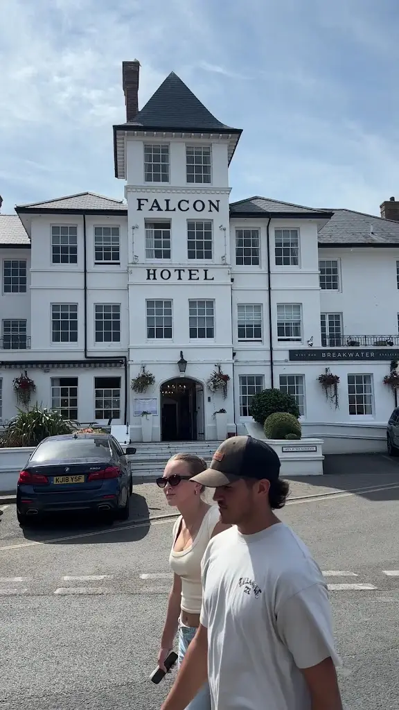 nicolae alexandru_The Coachman's Bar & Grill_Bude_review