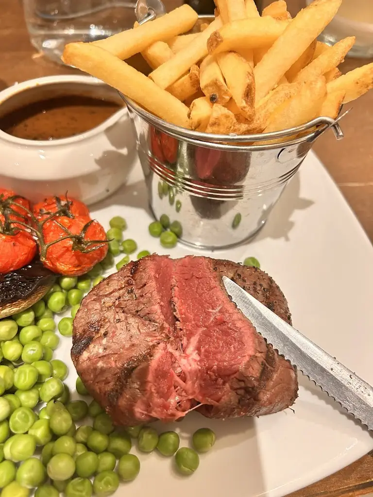 Ruby Rix_The Coachman's Bar & Grill_Bude_review