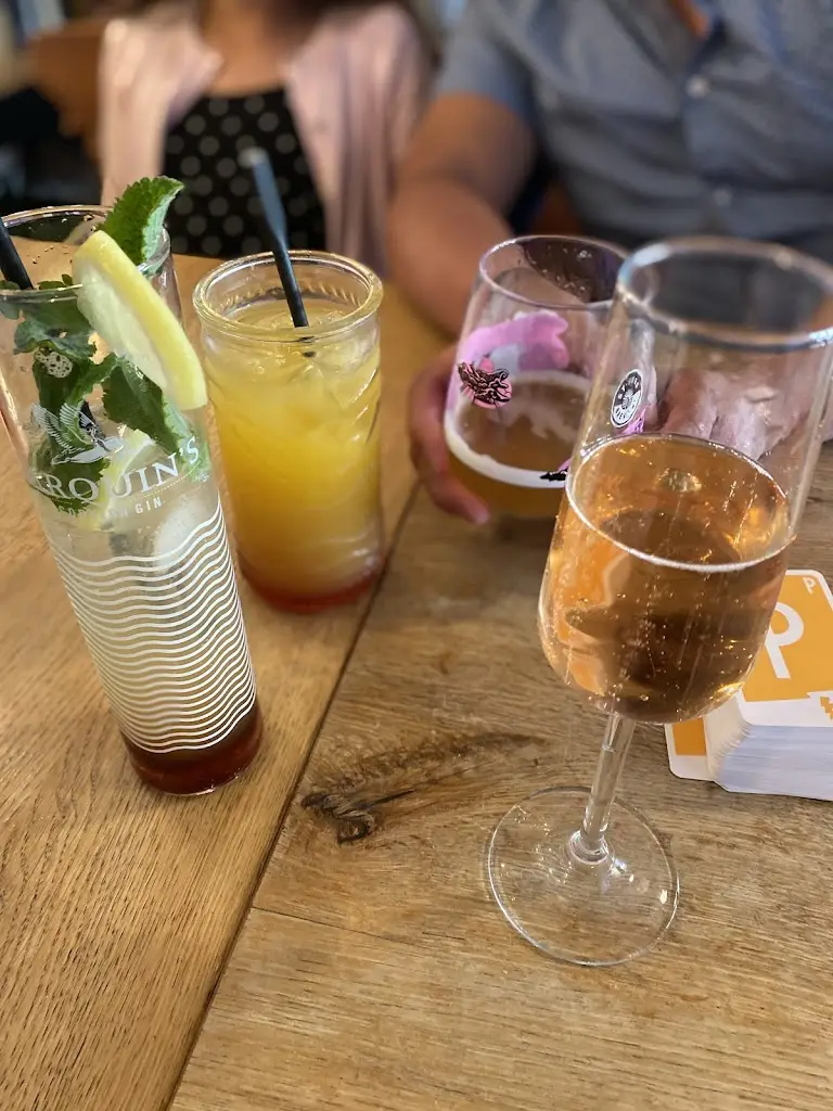 Isabel Kwok_Beach House B&B & The Break Bar_Bude_review