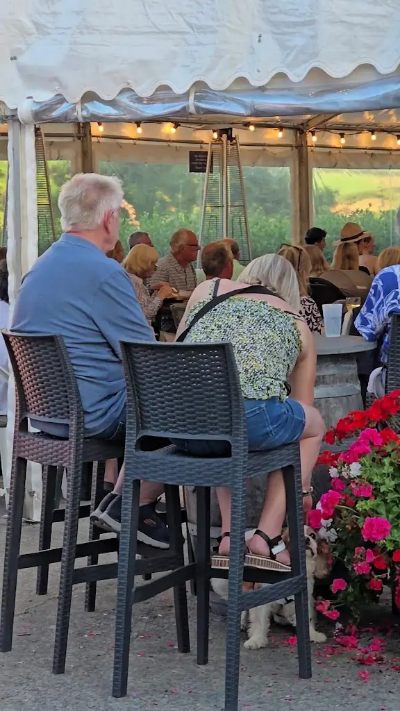 The Yard - Bar & Kitchen at Wooda_Bude_slider_image_2