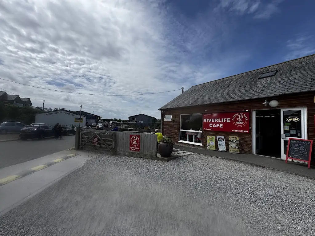 Gareth Taylor_Riverlife Cafe_Bude_review