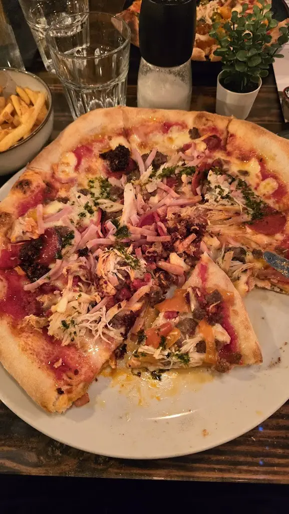 Andrew C_La Bocca Pizza Kitchen_Bude_review