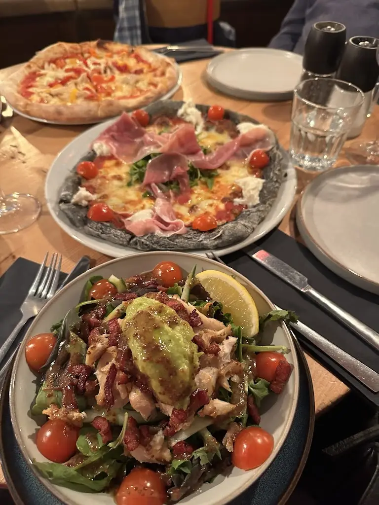 Darc Swan_La Bocca Pizza Kitchen_Bude_review