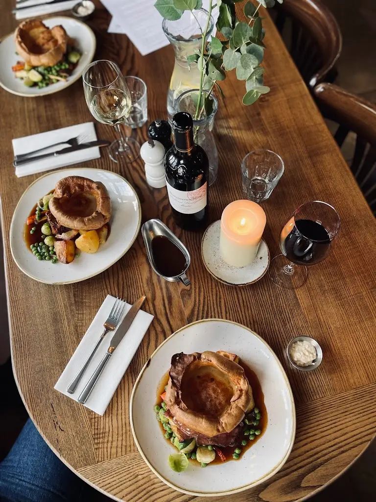 The White Hart_Alton_slider_image_2