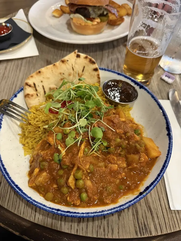 The White Hart_Alton_slider_image_3