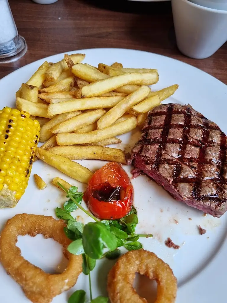 Menu_The Lakes Restaurant_Burgh le Marsh_image_6