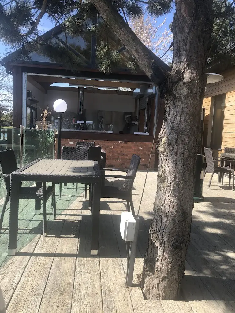 The Lakes Restaurant Restaurant in Burgh le Marsh