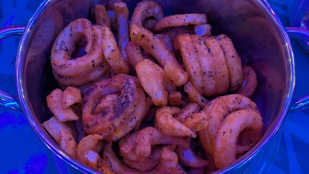 Kauser Johar_Rollercoaster Restaurant_Alton_review