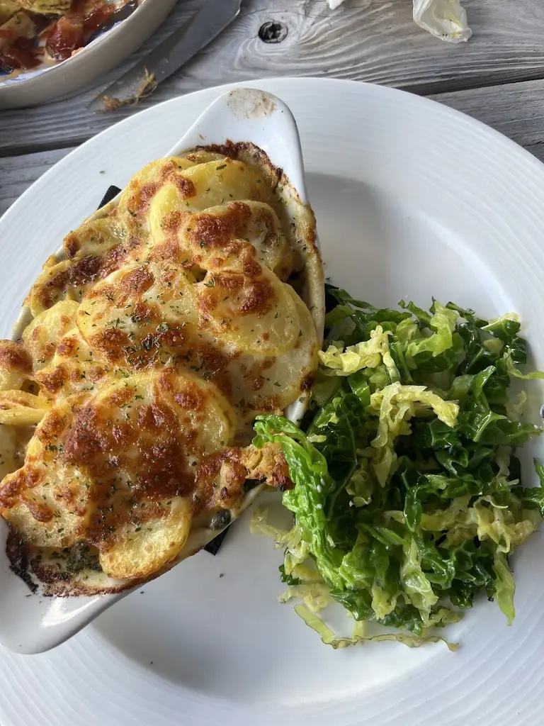 Maria_Binsted Inn_Alton_review