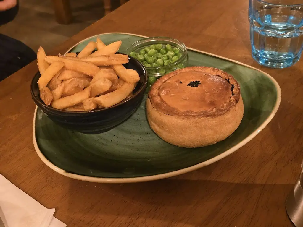 Curtis_The Cotswold Arms_Burford_review