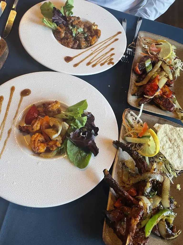 hayley johnson_Zaynes Indian Cuisine_Bulkington_review