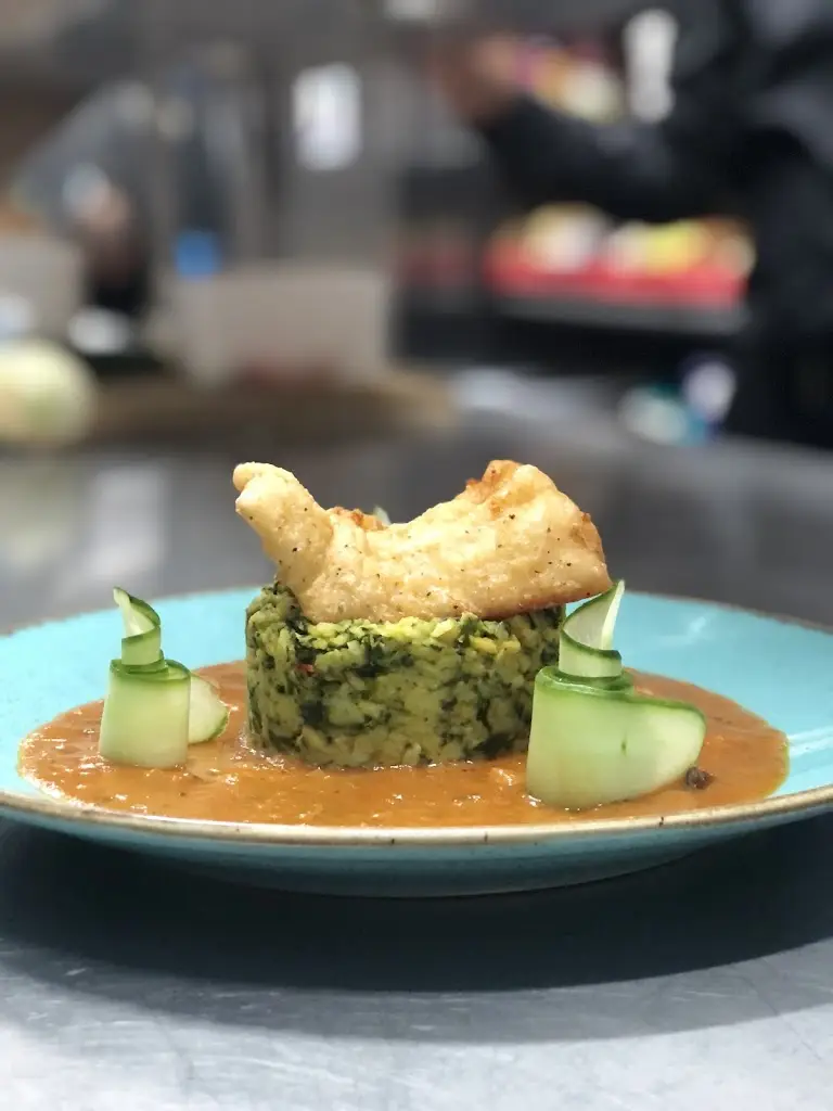 Zaynes Indian Cuisine_Bulkington_slider_image_3