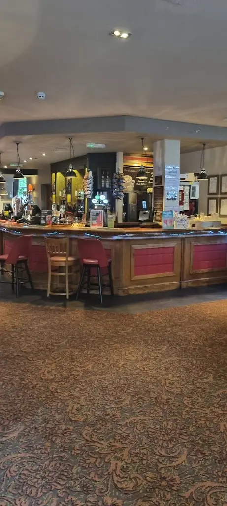 Jacki Wright_Corner House_Bulkington_review