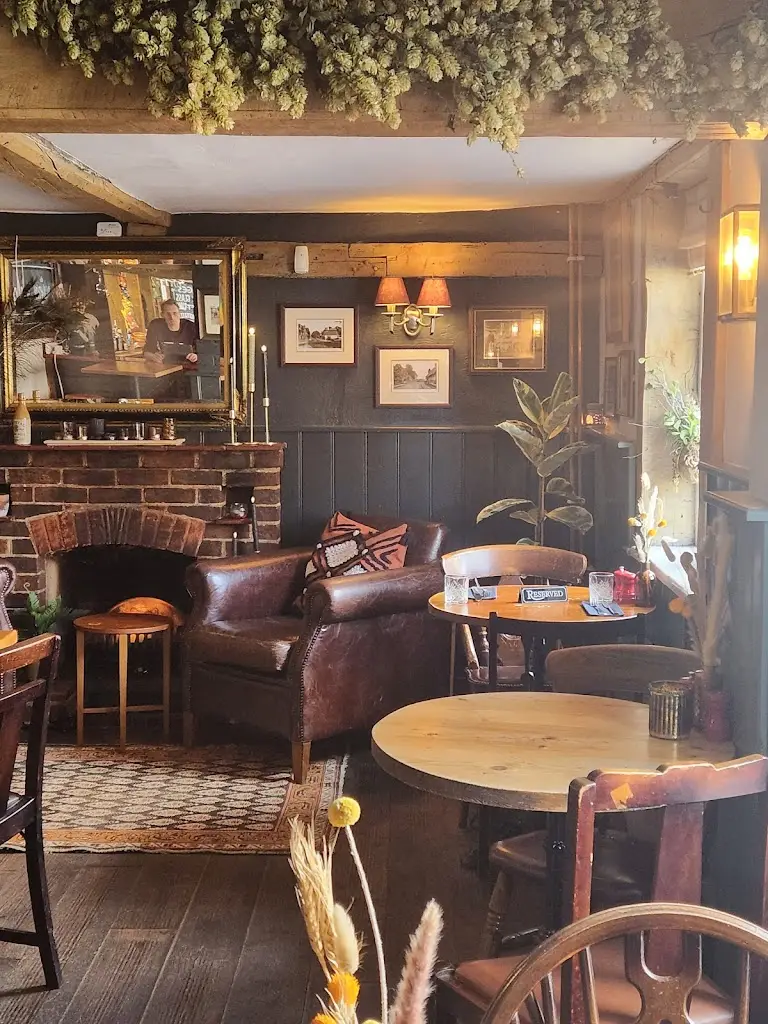 The Greyfriar_Alton_slider_image_1