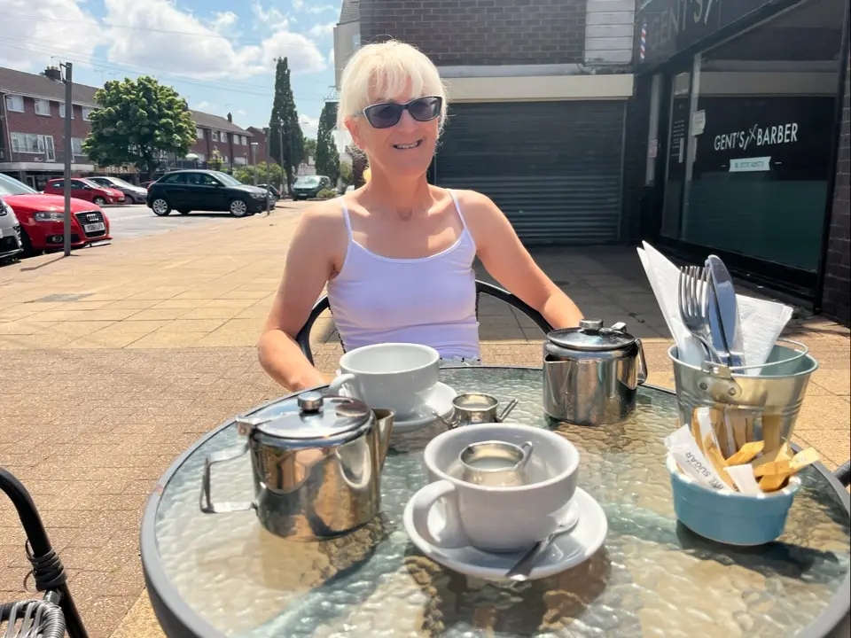 j stockton_The Village Cafe Bulkington_Bulkington_review