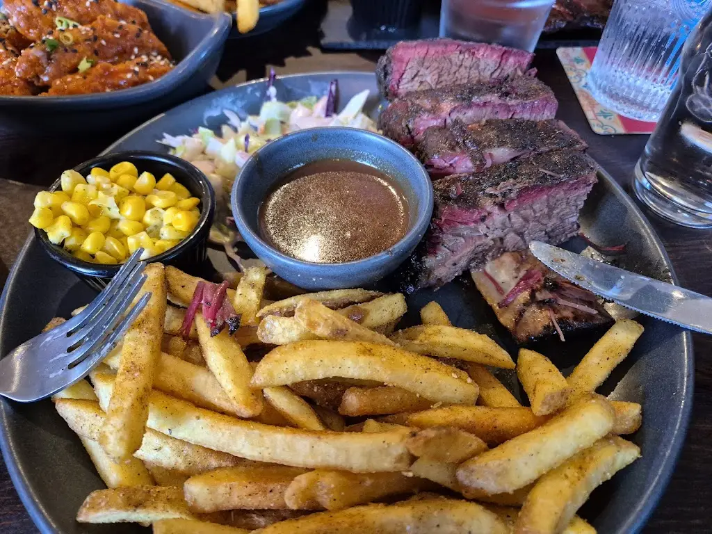 Sarah Waller_The Smoking Bull_Bulkington_review