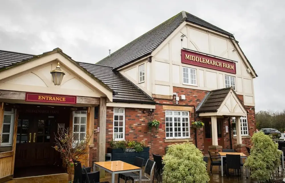 Middlemarch Farm - Dining & Carvery_Bulkington_slider_image_1