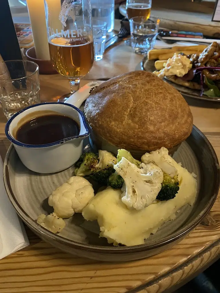 Georgie Hahn_The Sun Inn_Alton_recensione