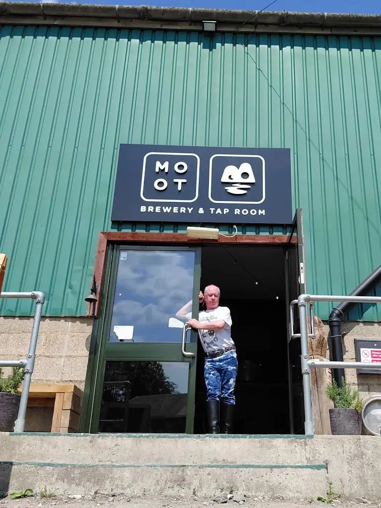 Matty (Naomi St Kent)_Moot Brew Co Brewery & Taproom_Burham_review