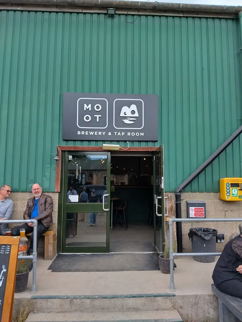 Moot Brew Co Brewery & Taproom_Burham_slider_image_3