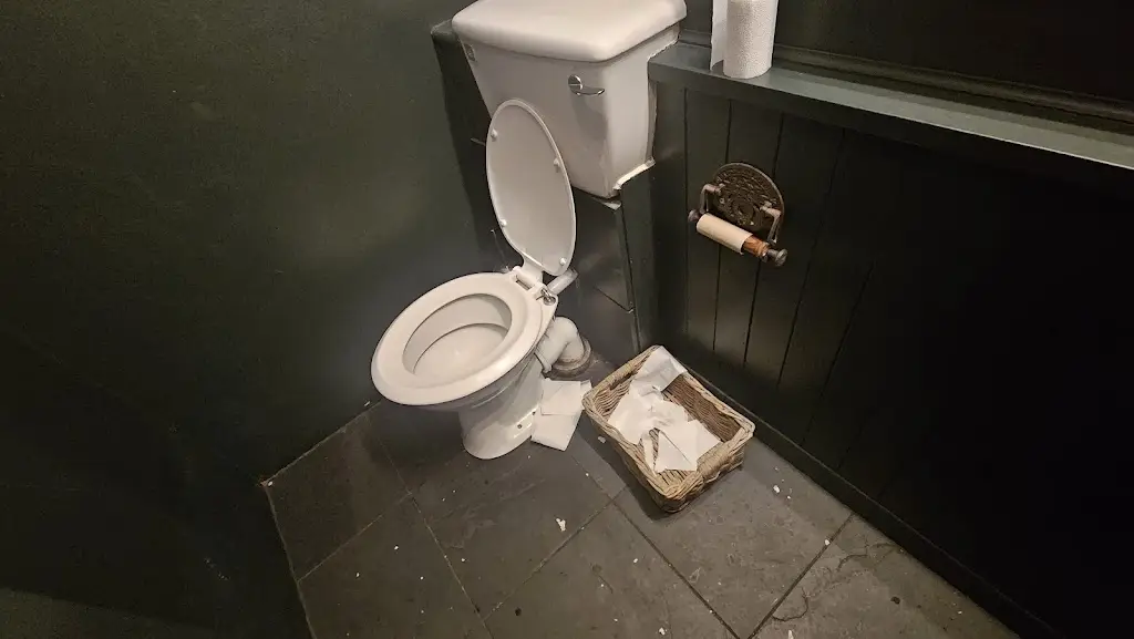 Michelle Gomez_The Cheese Room Botanicals_Burham_review