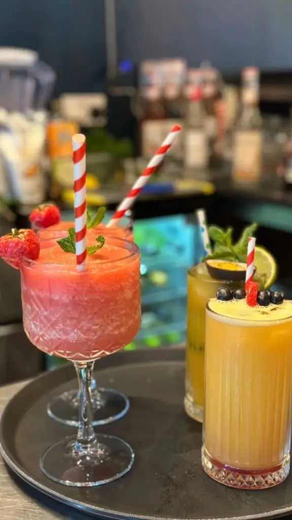 Menu_Aden Lounge_Burham_image_6