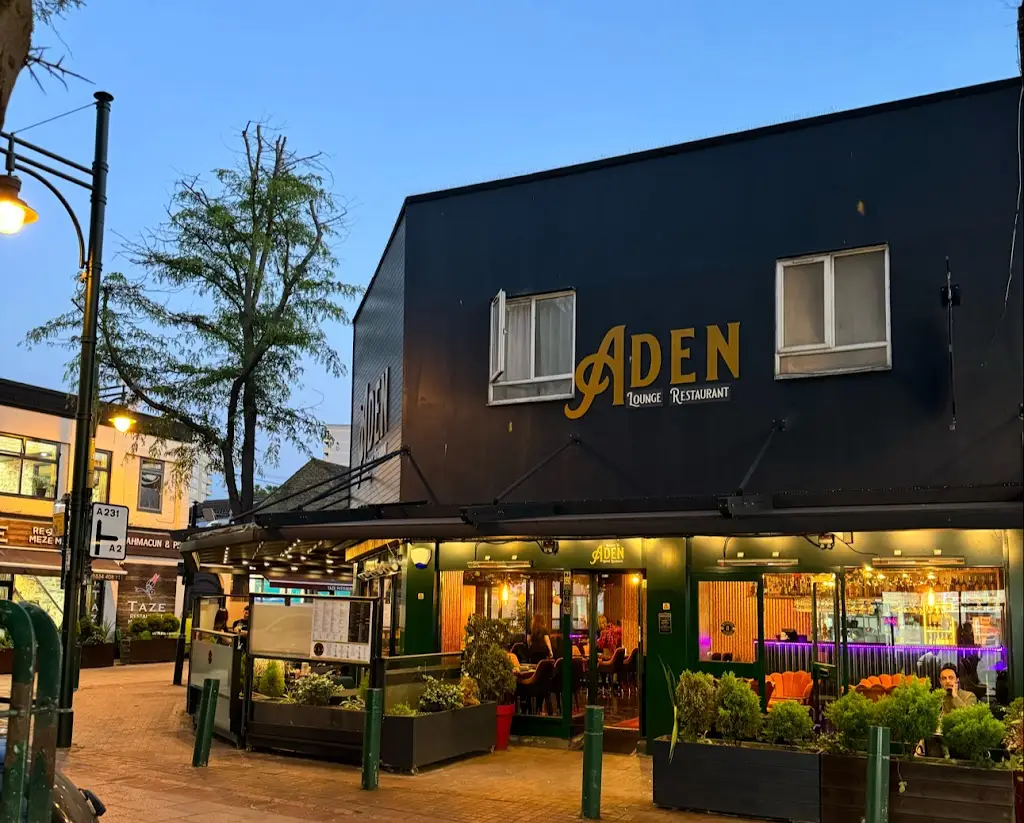Aden Lounge_Burham_slider_image_1