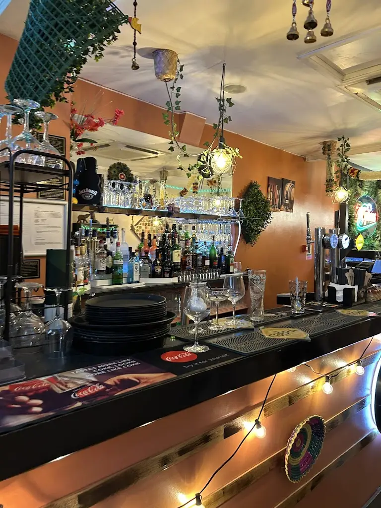 DENNY C.Y_7H Spices Indian Restaurant_Burbage_recensione