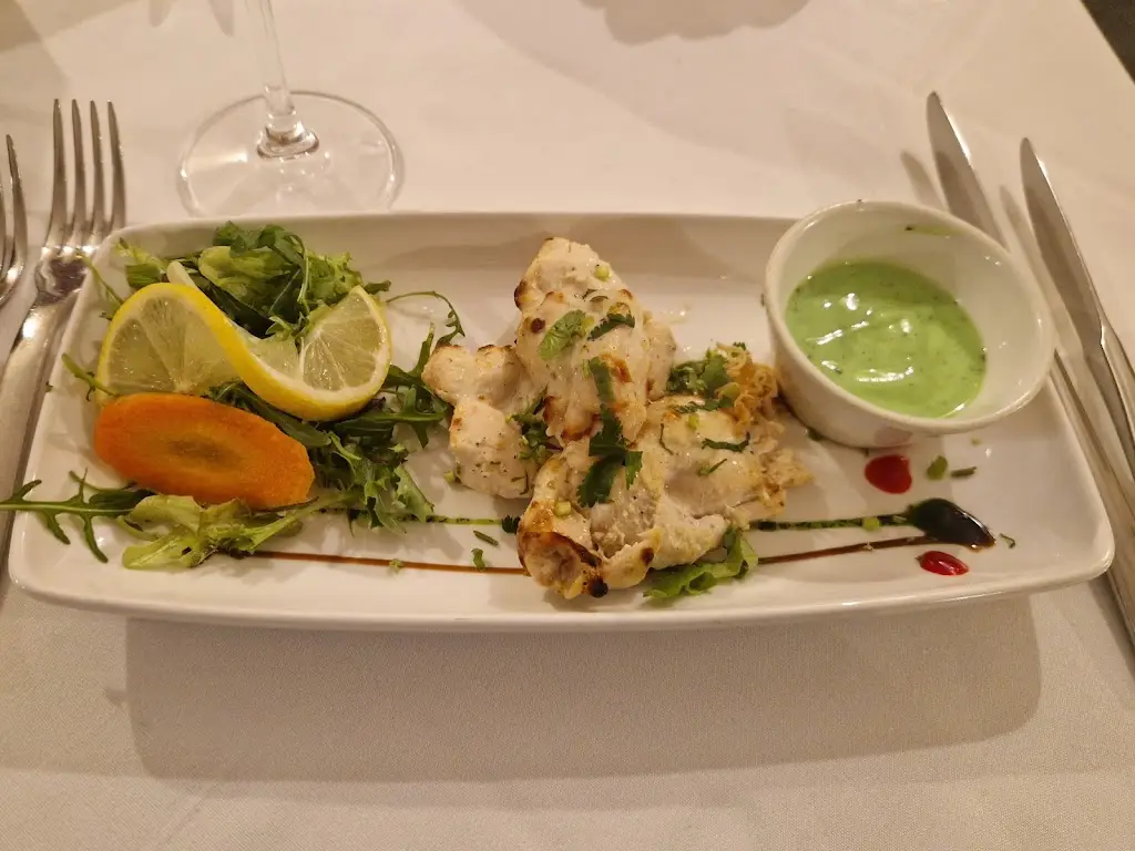 Menu_Everest Dine- Hinckley_Burbage_image_4