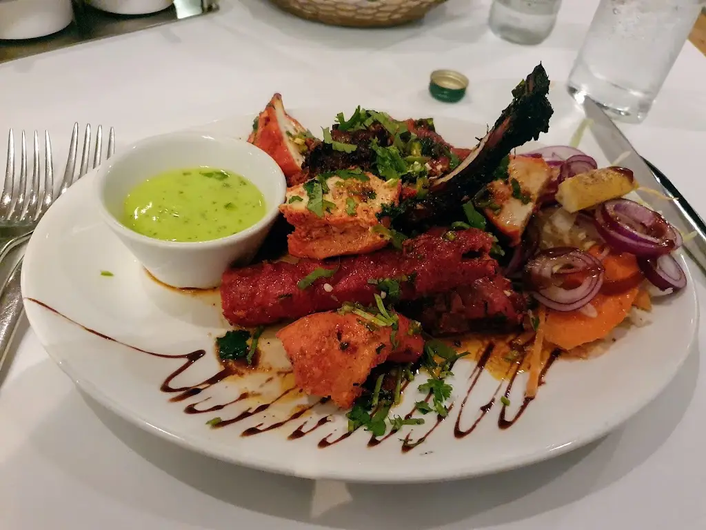 Menu_Everest Dine- Hinckley_Burbage_image_5