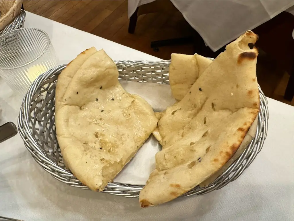 Menu_Everest Dine- Hinckley_Burbage_image_7