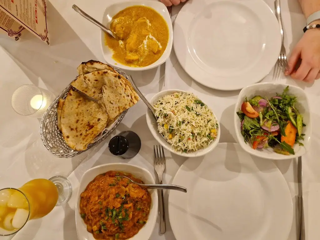 Adrian Flis_Everest Dine- Hinckley_Burbage_review