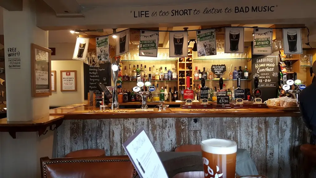 The Red Lion Inn restaurant in Burbage