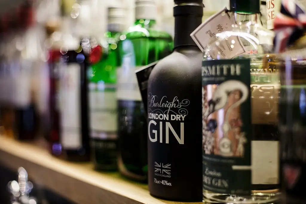 Barnacles Restaurant & Bar Bistro_Burbage_slider_image_3