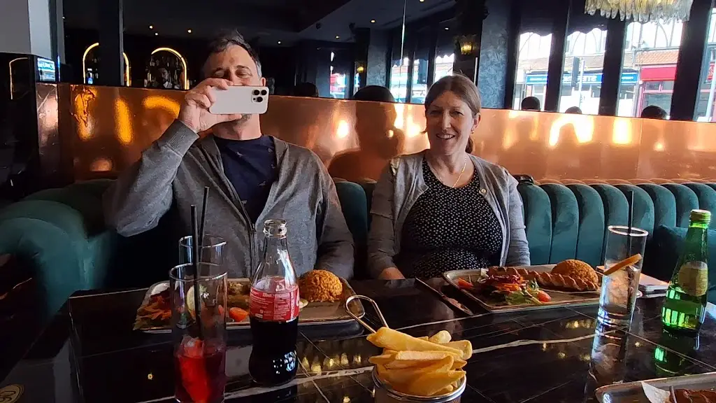 Yaprak Burgess Hill_Burgess Hill_slider_image_2