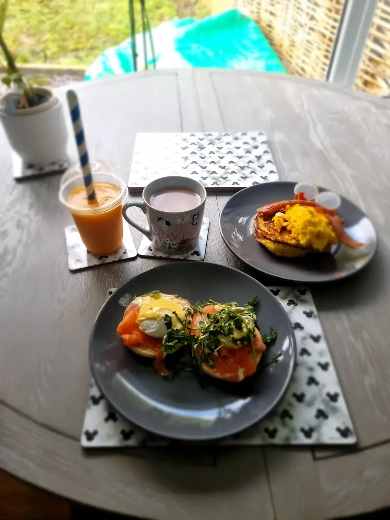 Menu_Petek's on the Park_Burgess Hill_image_6