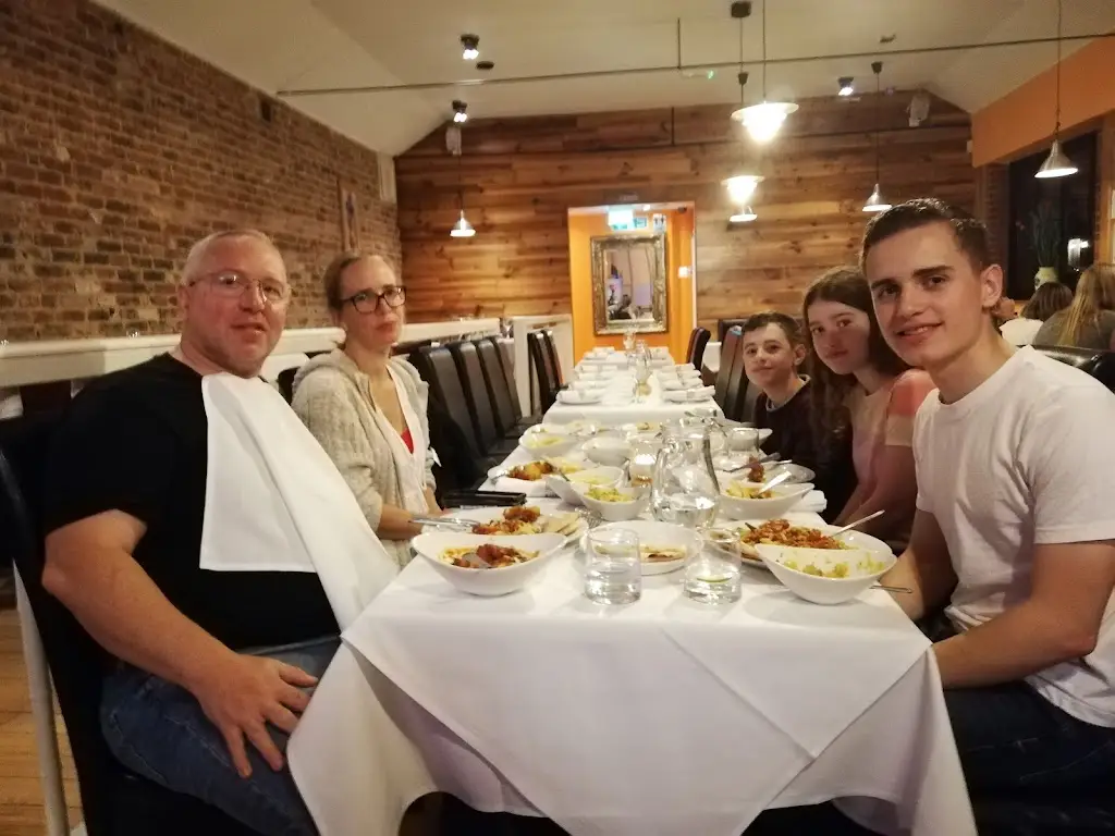 Tony Greaves_The Masala Club_Burgess Hill_reseña