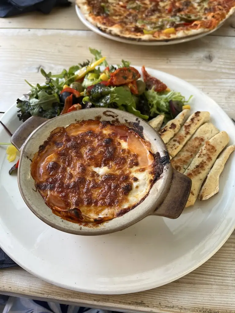 Jodie Noakes_Suffolk Stonehouse_Bungay_review