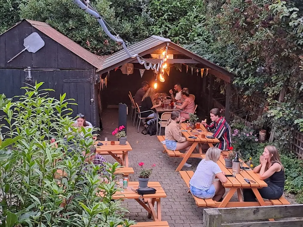 Suffolk Stonehouse_Bungay_slider_image_3