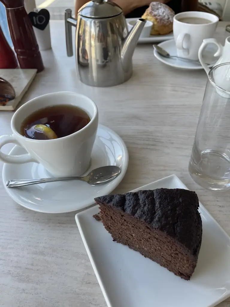 April De Wilde_Earsham Street Cafe_Bungay_review