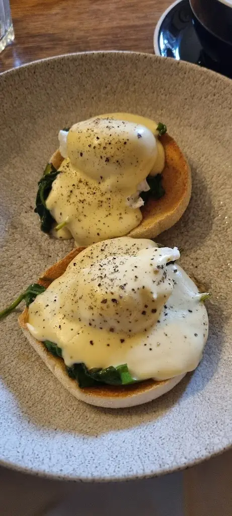 Serena_The White Hart_Ampthill_review