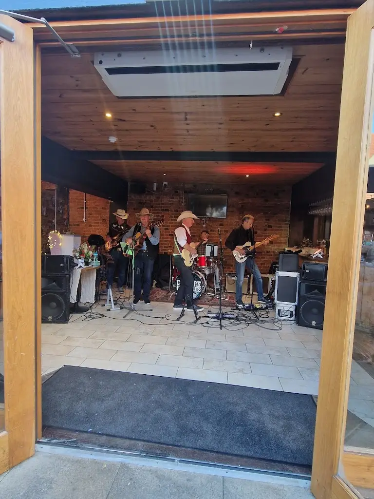 The White Hart_Ampthill_slider_image_3