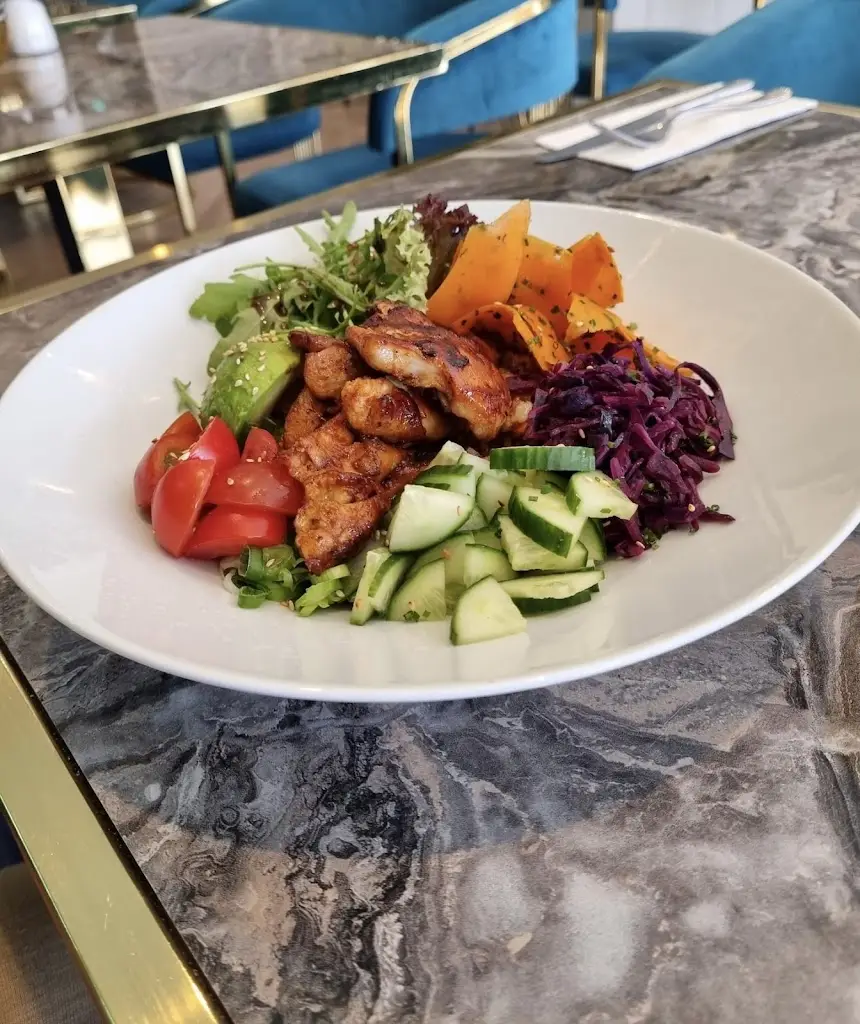 Lynda Kalsi_The Hideout West Horndon_Bulphan_review