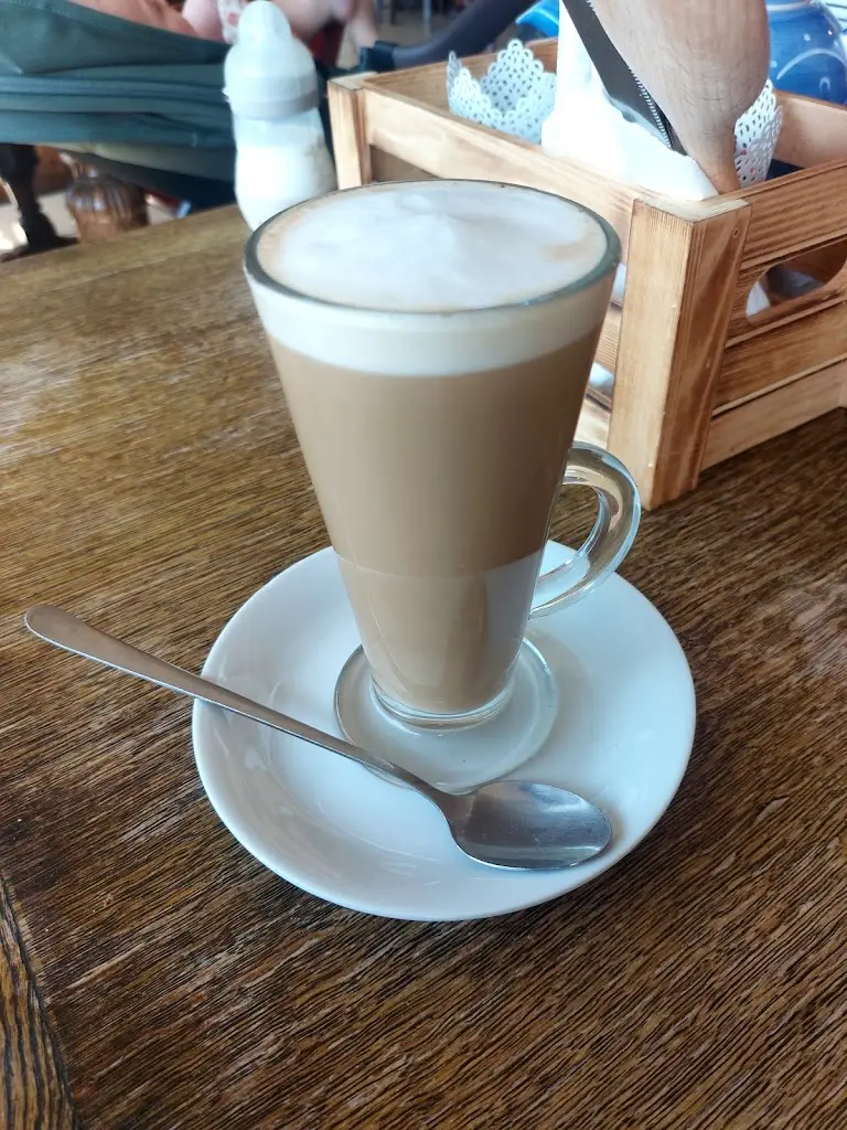 Ian Collins_Farm Cafe-A_Bulphan_review