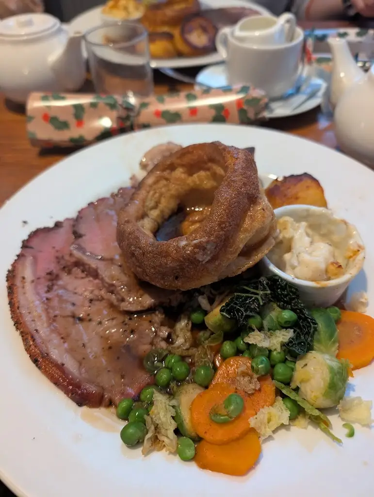 Penny Moffat_The Olde Dog Inn_Bulphan_review