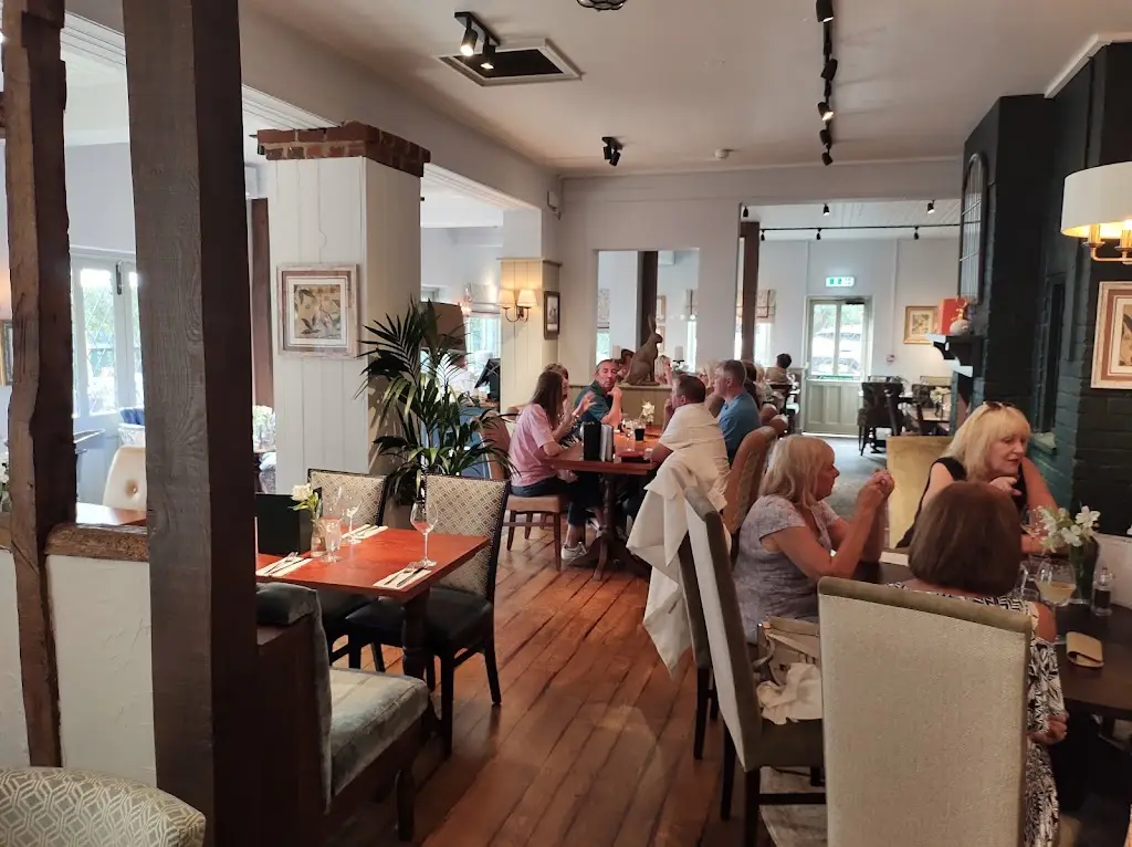 Paola Neri_The Thatched House_Bulphan_review