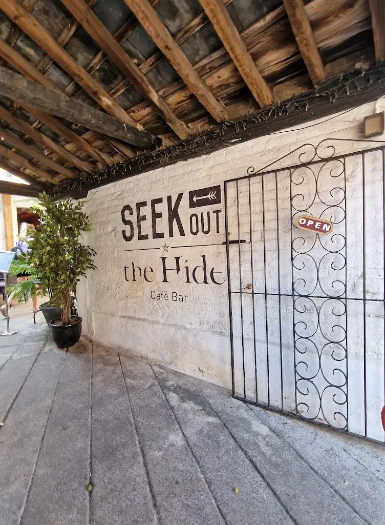 Nicole Marshall_The Hide Café Bar_Ampthill_review