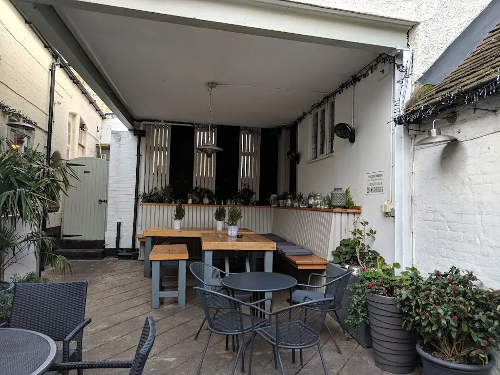 The Hide Café Bar restaurant in Ampthill